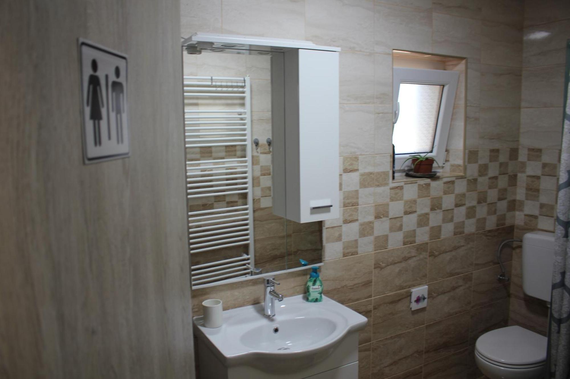 Studio Apartments Adian Korenica Cameră foto
