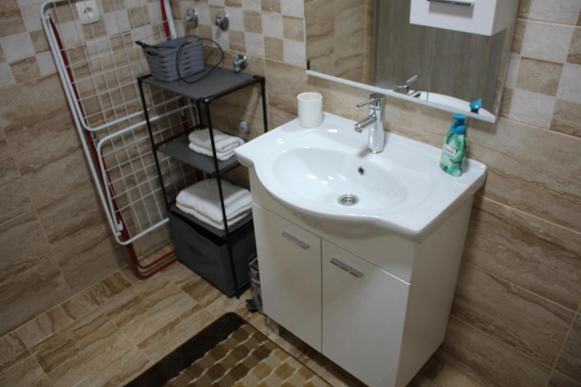 Studio Apartments Adian Korenica Cameră foto
