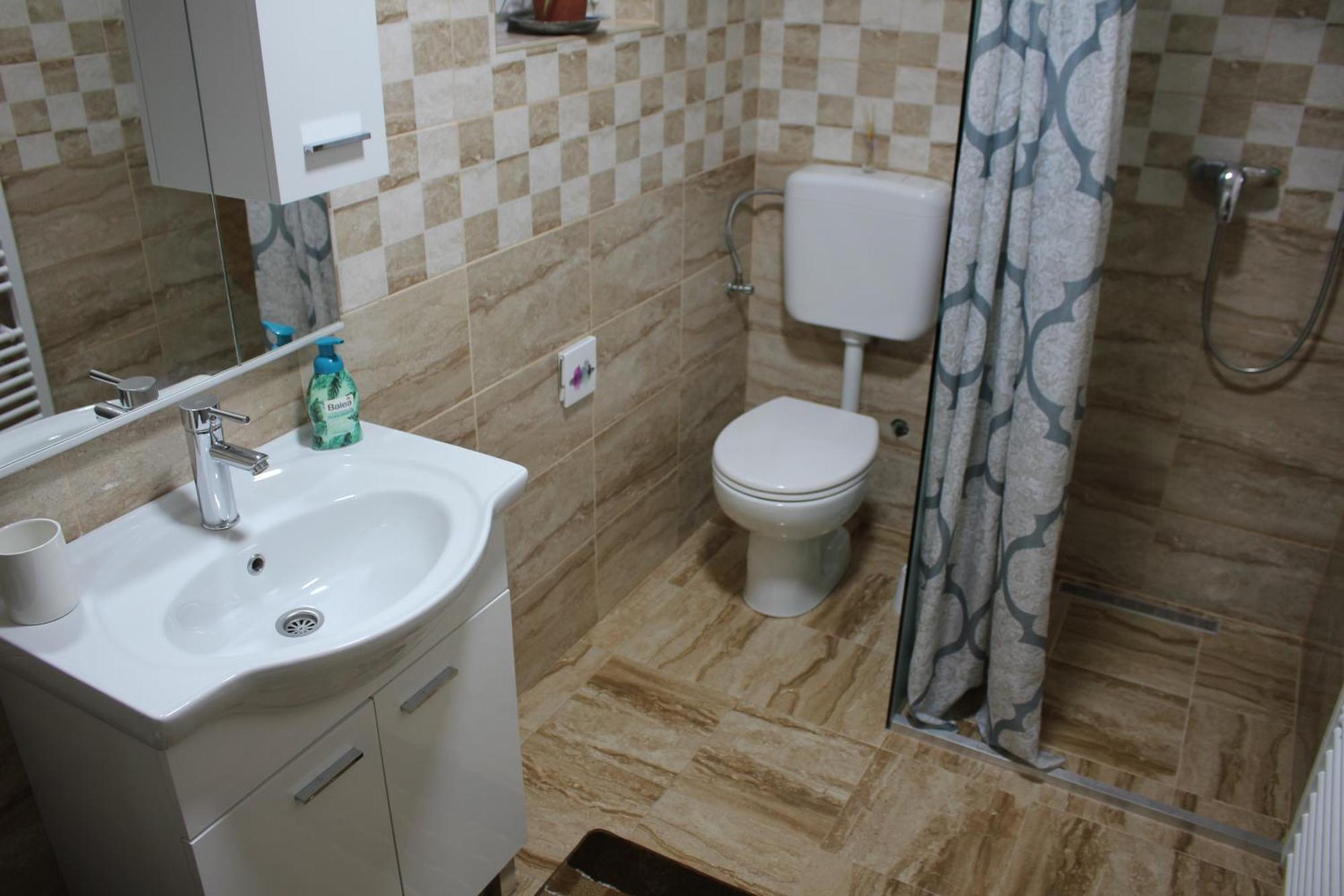 Studio Apartments Adian Korenica Cameră foto